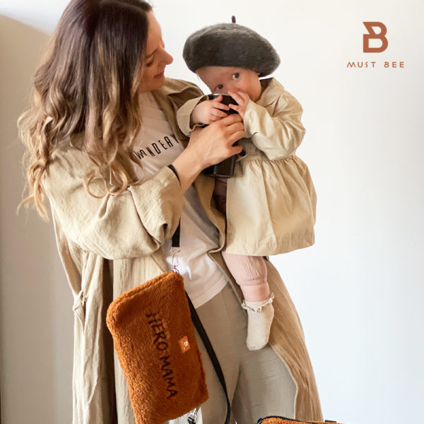 Must Bee Mom's Purse "HERO MAMA"
