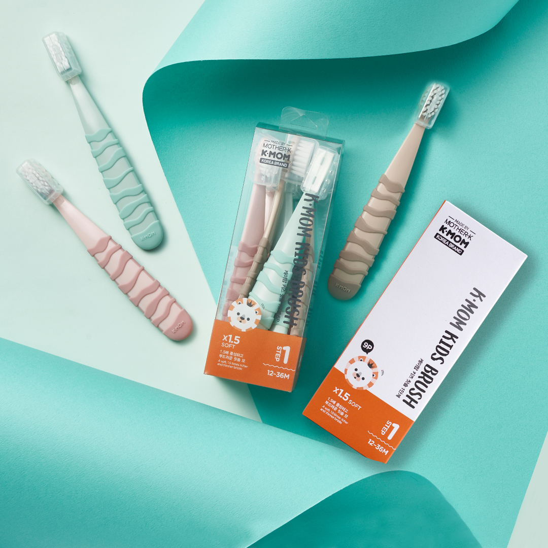 I step K-MOM Kids Toothbrush (from 12 till 36 m)