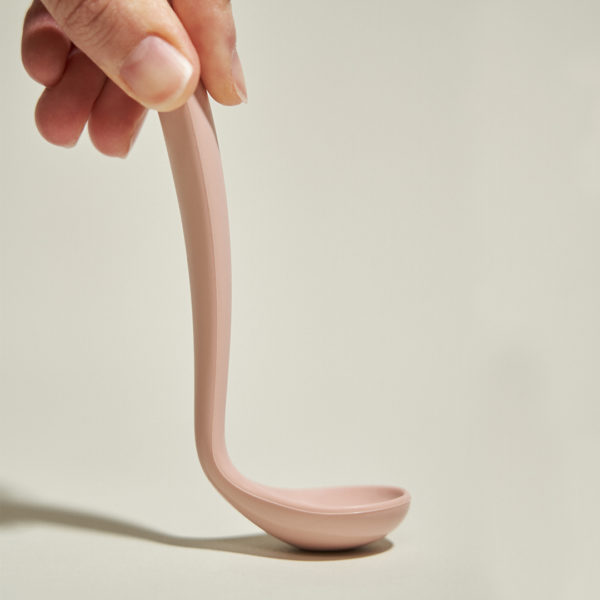 Mother-K silicone spoon, with case, +6m.