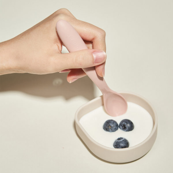Mother-K silicone spoon, with case, +6m.