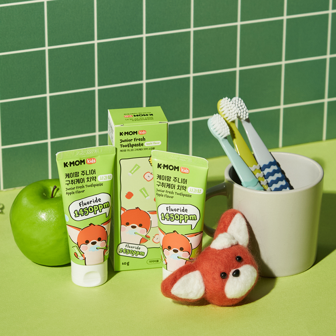 K-MOM Fluoride Toothpaste, Apple Flavor, 60g.